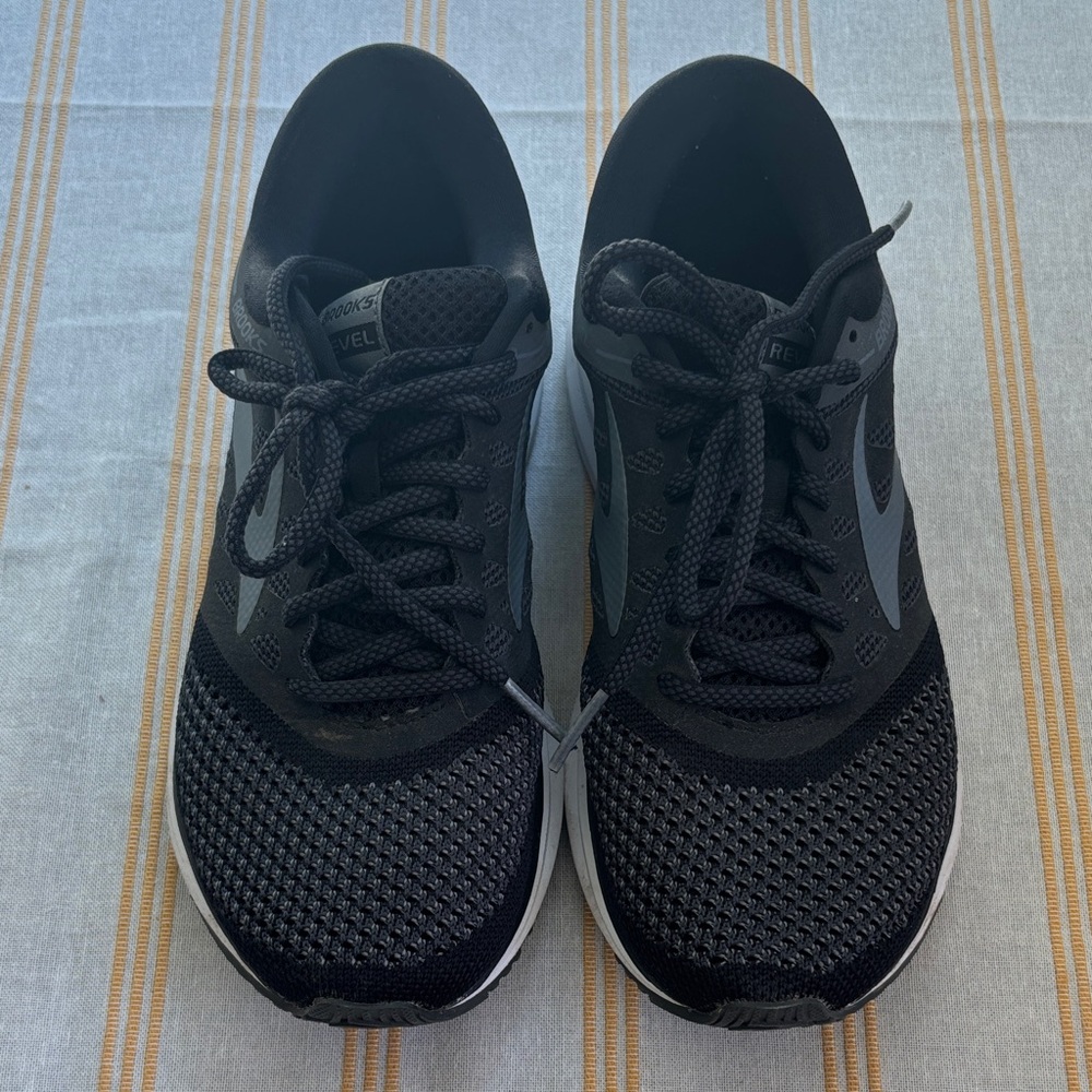 Brooks Black and Gray Running Shoes